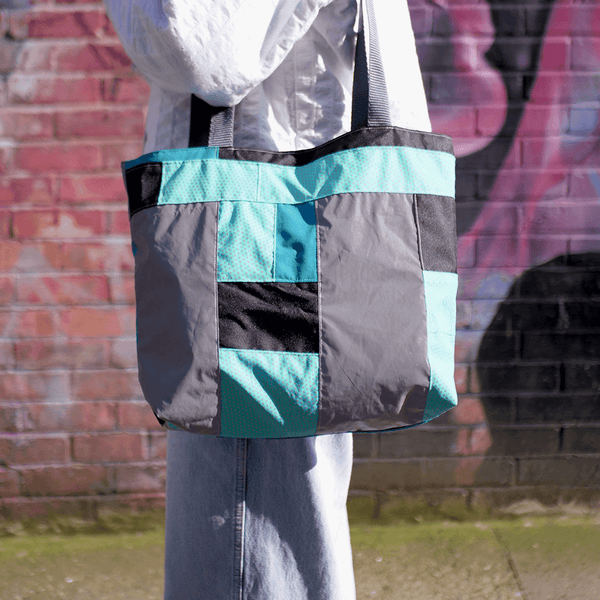 gomi Tote Bag