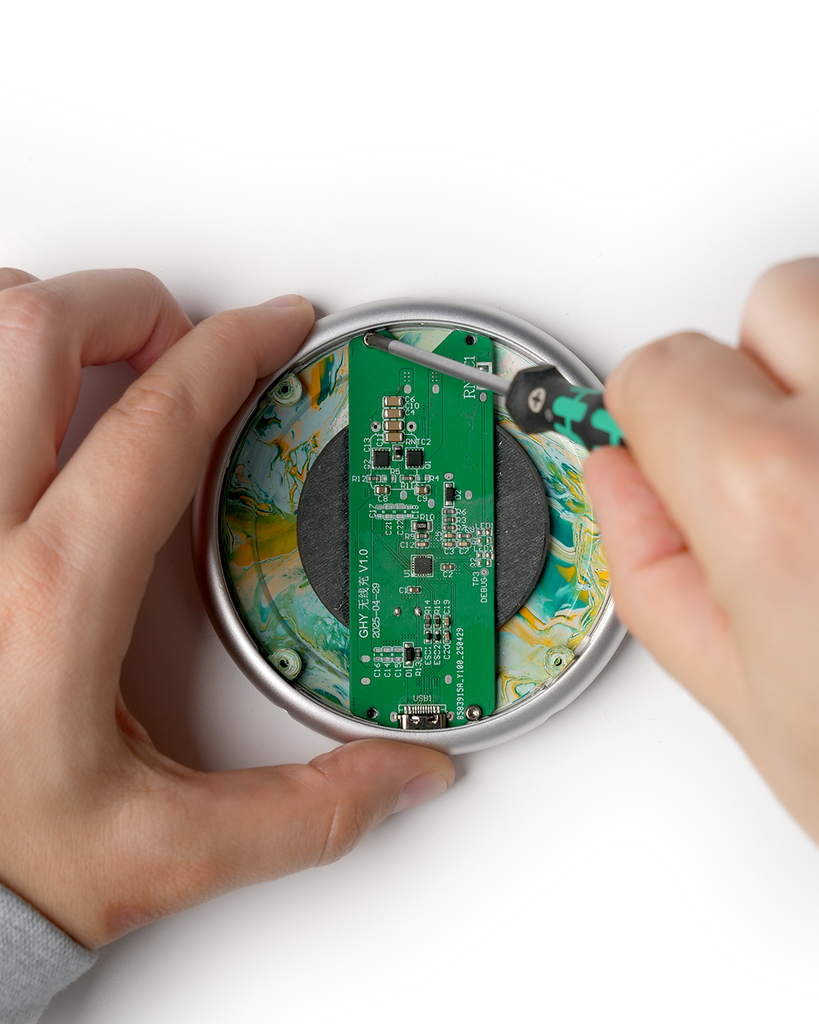 Panther Wireless Charger