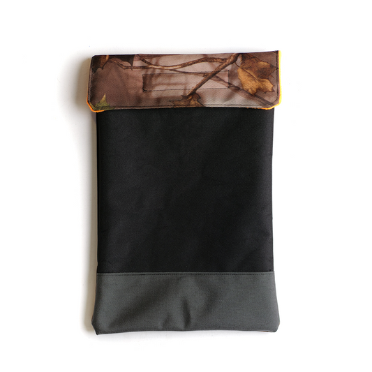 gomi 13" Laptop Sleeve #010