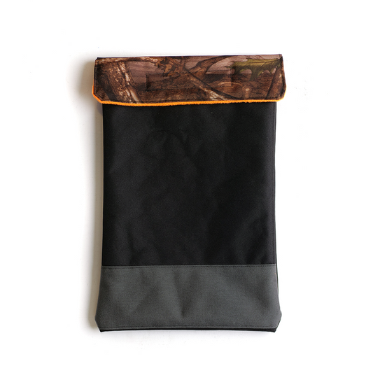gomi 13" Laptop Sleeve #011